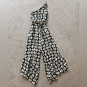 Black and Beige One-Shoulder Jumpsuit